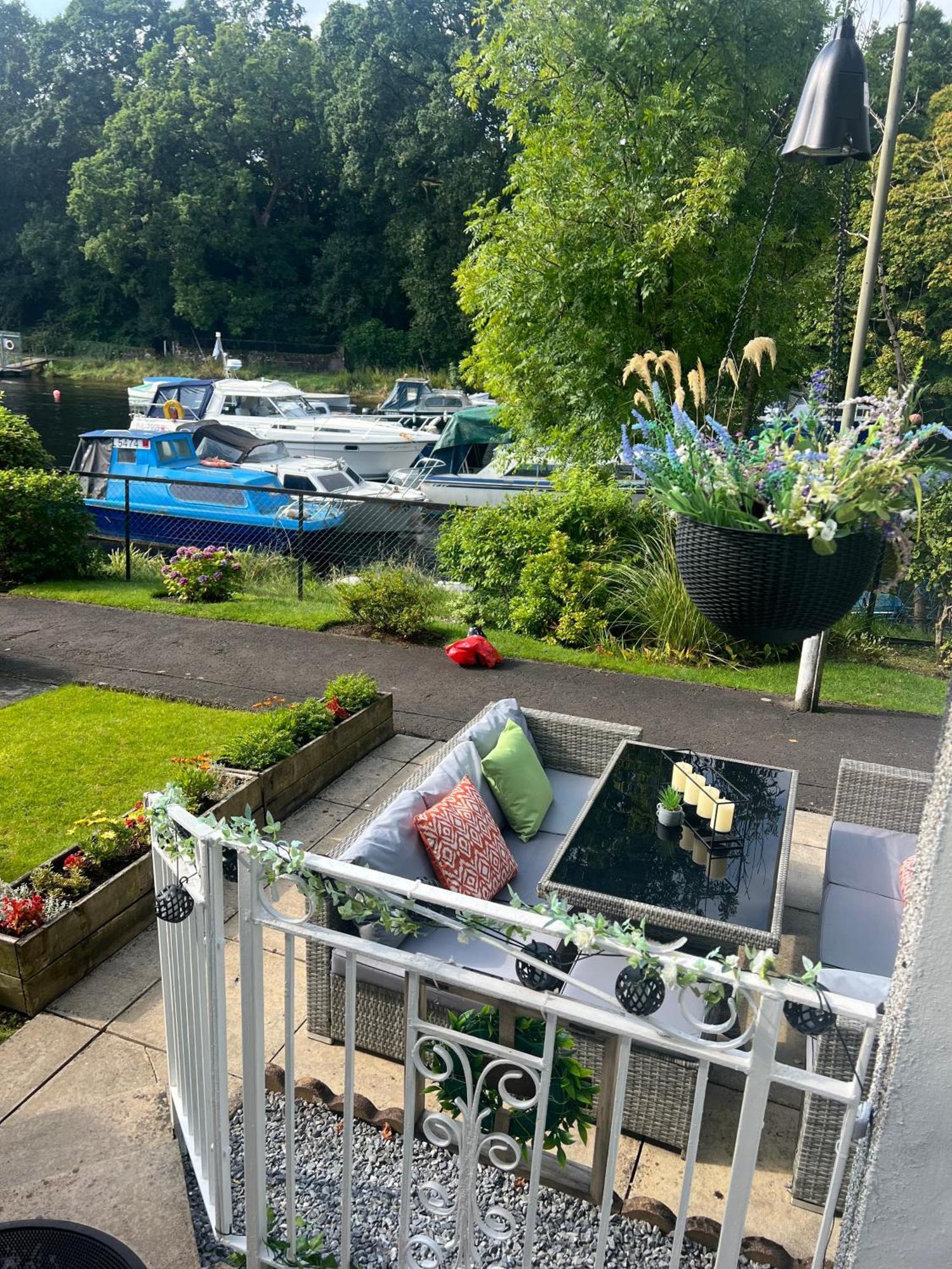 Loch Lomond Riverside Apartments A Balloch Buitenkant foto